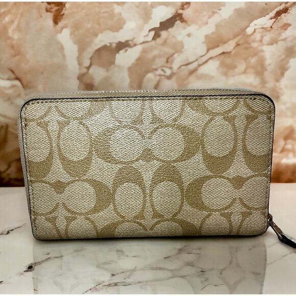 Coach C44512 Medium Signature Zip Around Wallet - Picture 3 of 4